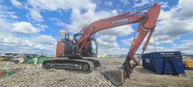 Hitachi ZX225US-7 (22t Zero Tail Swing)