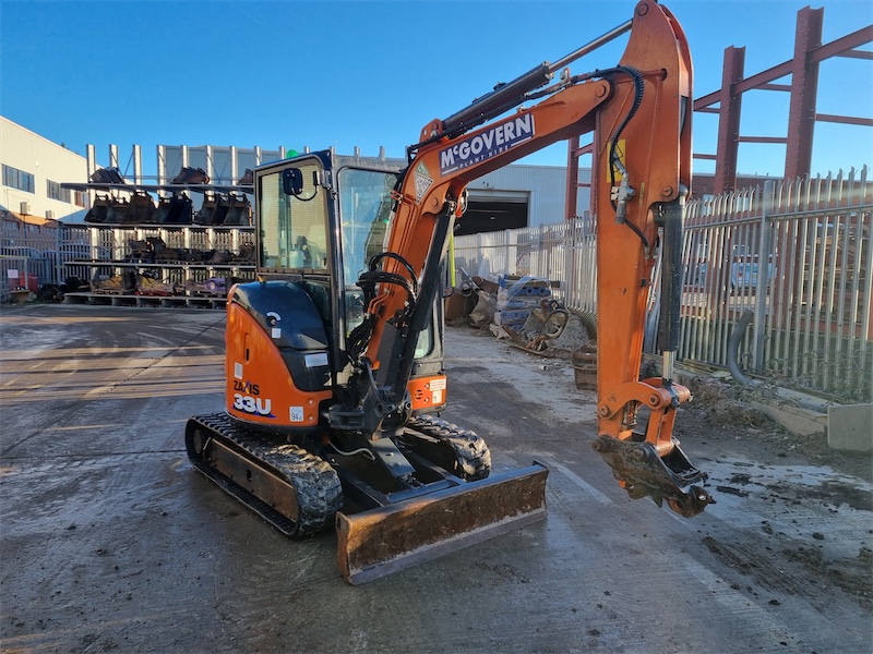 Hitachi ZX33U-6 (3t)